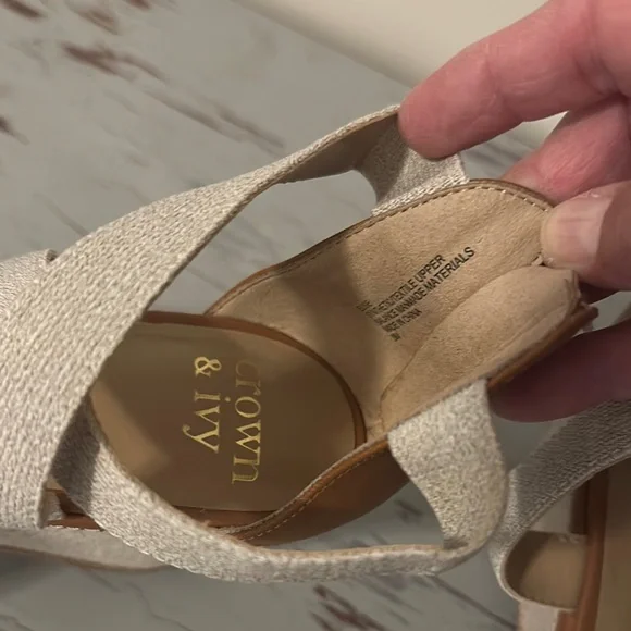 Crown & Ivy Tan and Cream Wedge Sandals - Picture 5 of 6